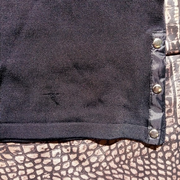 Rebecca Elliot black snap.....L - Picture 9 of 14
